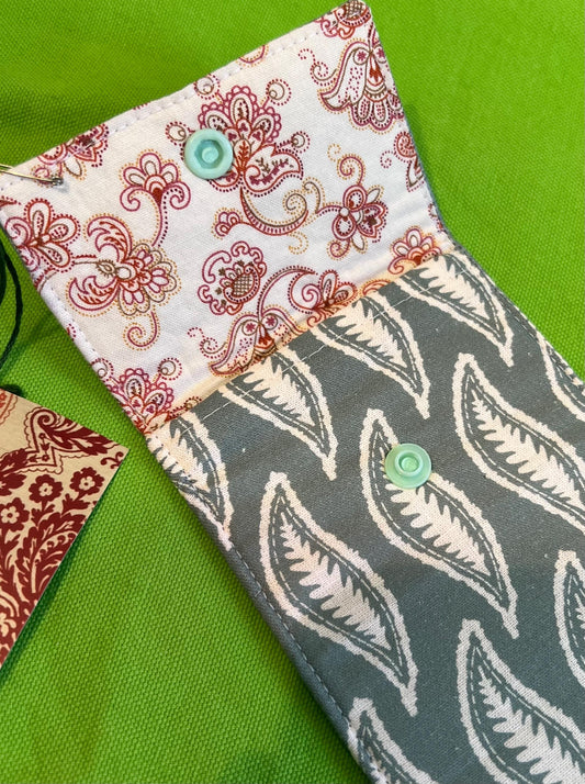 Upcycled Slim Leaf Glasses Case with Recycled Popper | Recycled textiles