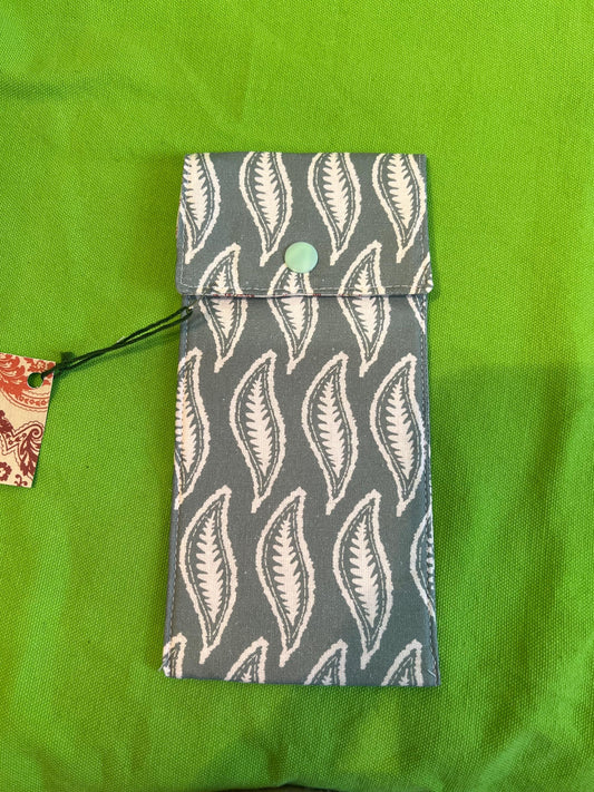 Upcycled Slim Leaf Glasses Case with Recycled Popper | Recycled textiles