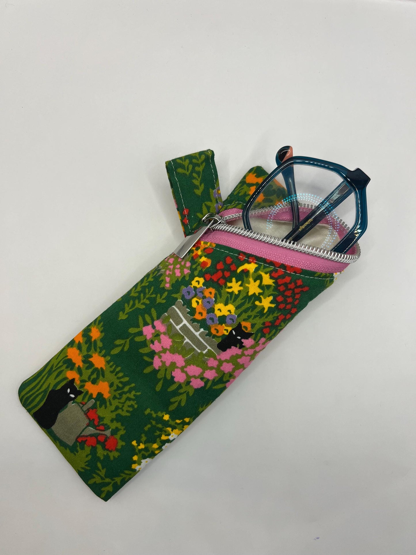 Upcycled Garden Cat Glasses Case - Handmade Pencil Case - Repurposed Fabric - Poetcore - Klimt Inspired